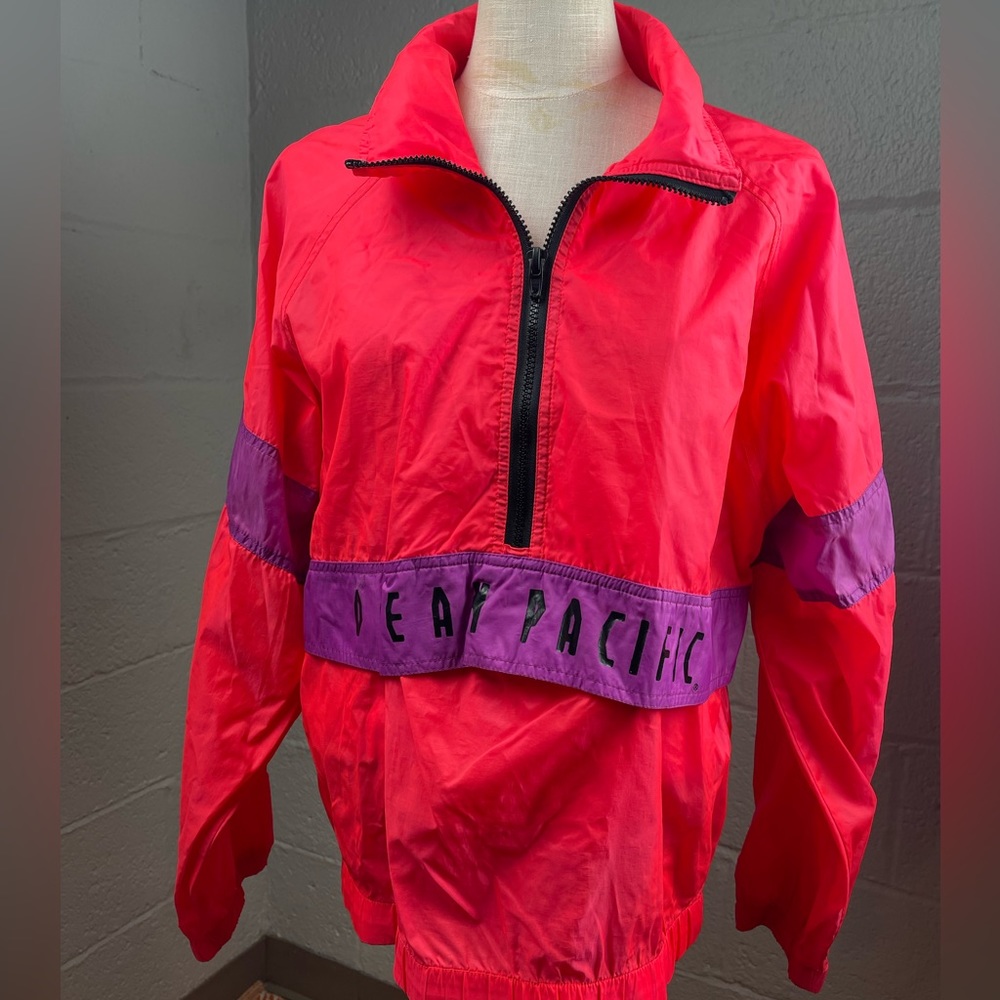 Small pink ocean, pacific windbreaker, quarter zipper vintage